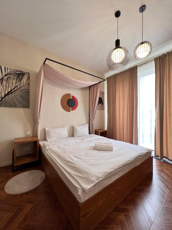 Hotel Manica Esentai City Almaty Exterior photo